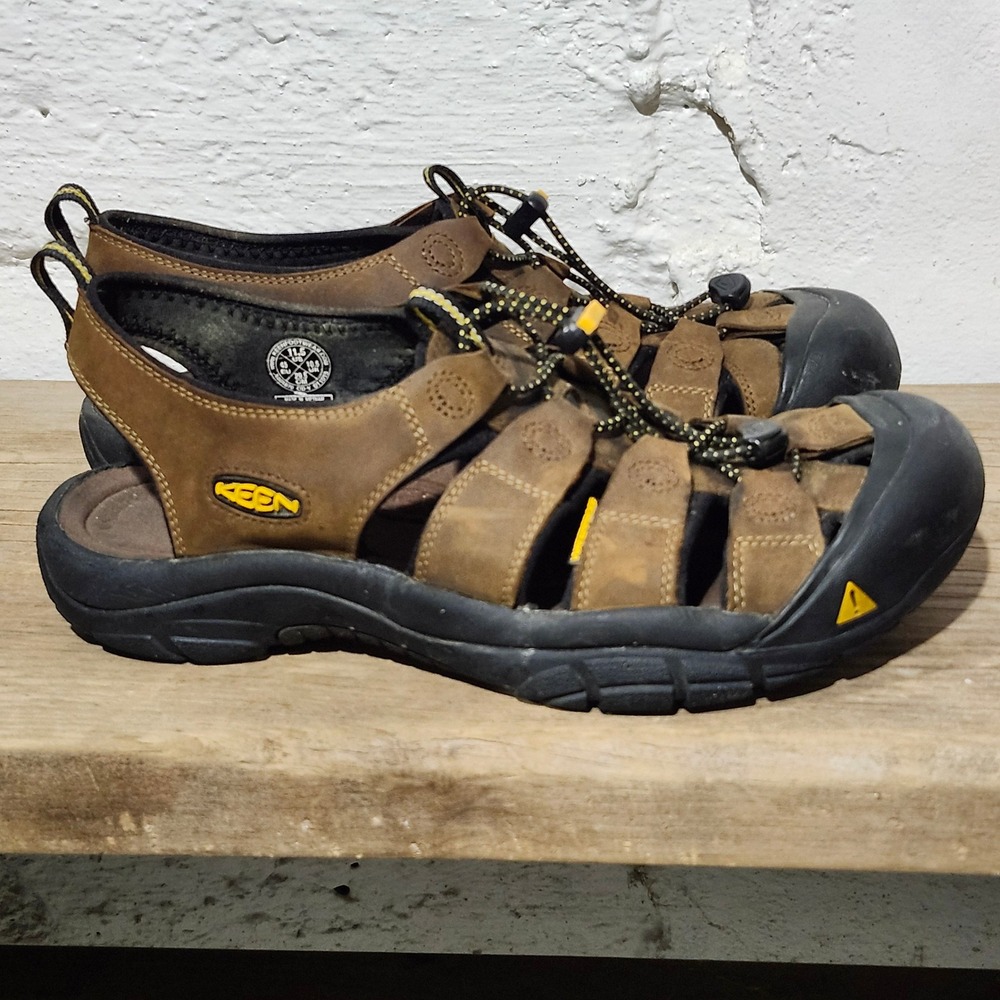 Keen Newport H2 Mens Brown Leather Waterproof Hiking Sandals 11.5 Outdoor Hiking